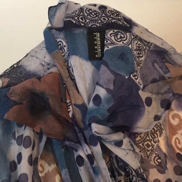 Oscar DeLa Renta Women’s Scarf NWOT 63”x 15” Luxurious Beauty for the defining. - Picture 6 of 8